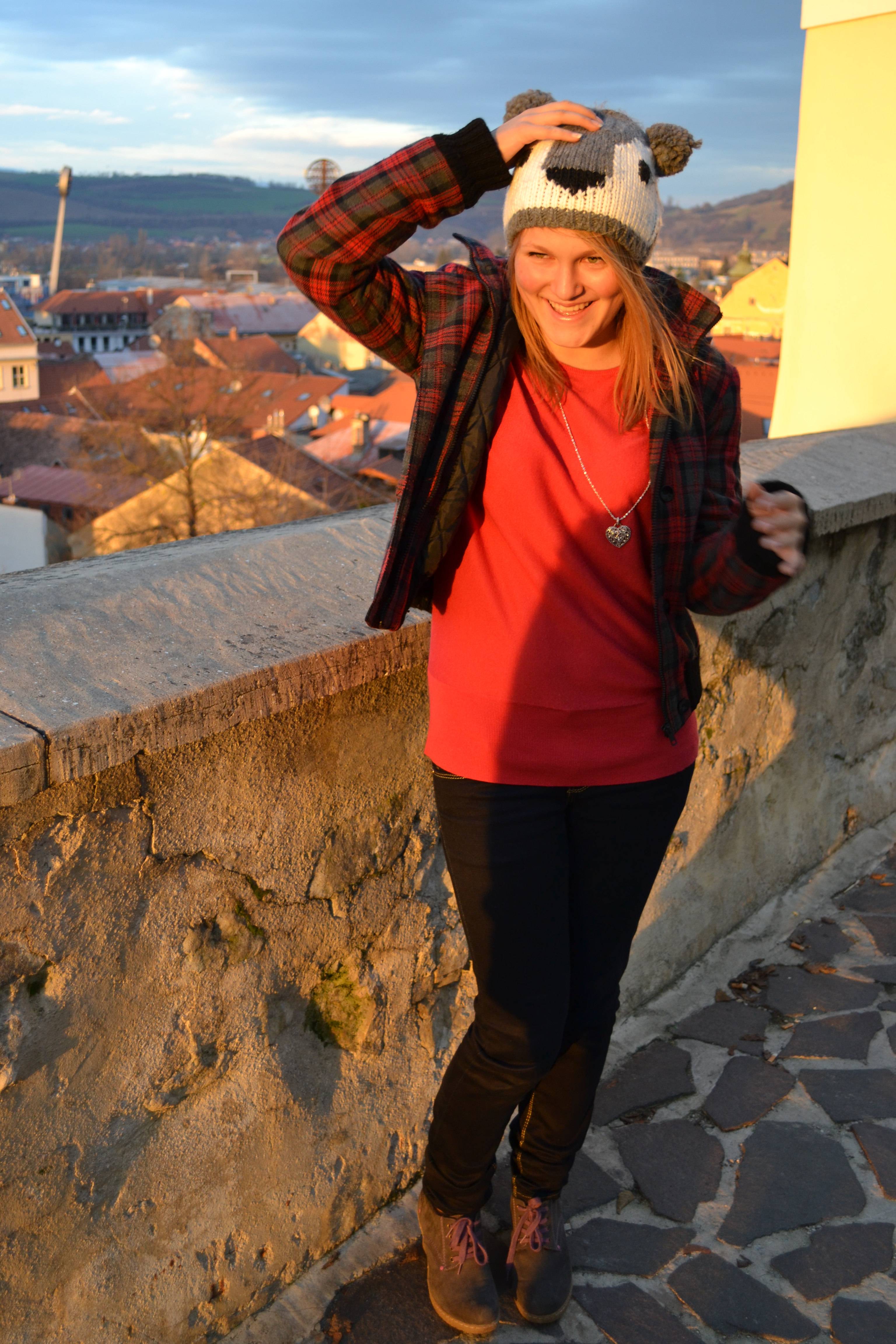 Buď šťastný, ver mi, že ja budem tiež.