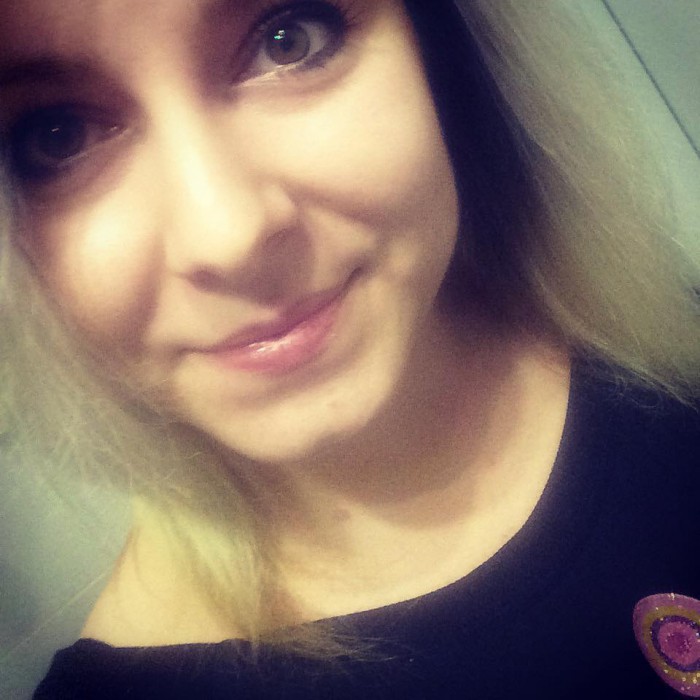 :3