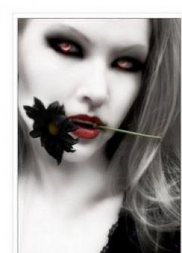 La vampire,ditte,est-ce que elle n`est pas jolie?