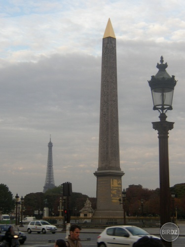 Paríž a Egypt v jednom :) 2 in 1 ...no a nechod do Paríža :D:D:D