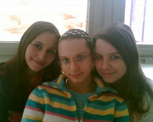 Alis, Kaca a ja :)) ved vy viete ze vas mam rada =))