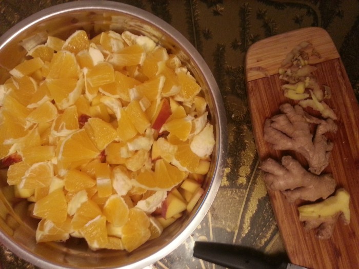 3kg ovocneho salatu...2l zazvoroveho caju silneho ze to zlozi aj kona :) a ide sa liecit...aj to nebude do zajtra fungoavat prechadzam na absinth