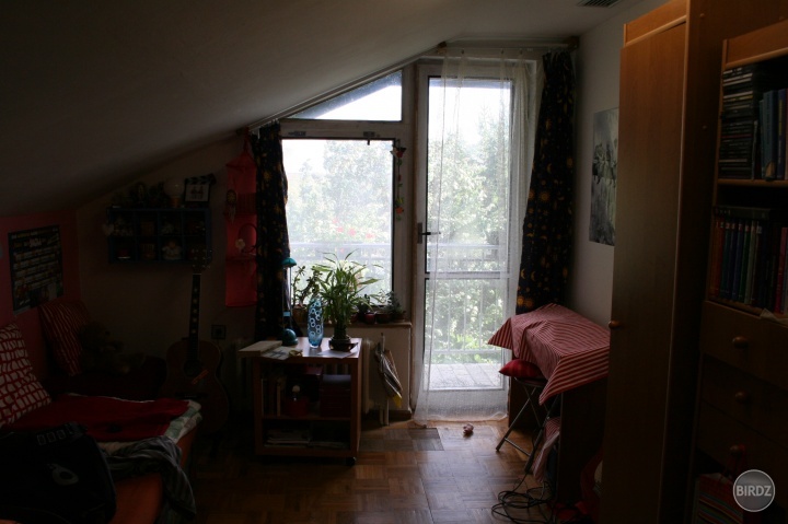 moja izba pred pár rokmi. chýba mi.