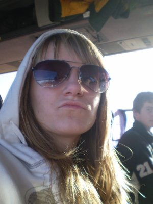Katka...jaka hoperka..ale ona nie je hip-hop...to len sme sa nudili:) bozechran:P