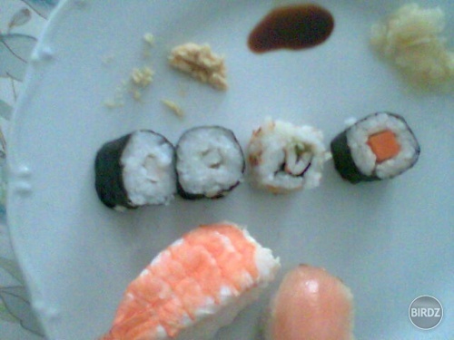 Sushi? Yumi losos :)