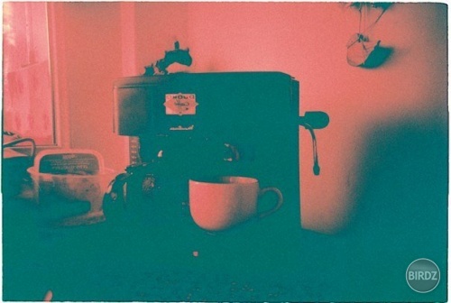 oči krvou zaliaté [1] - coffee
