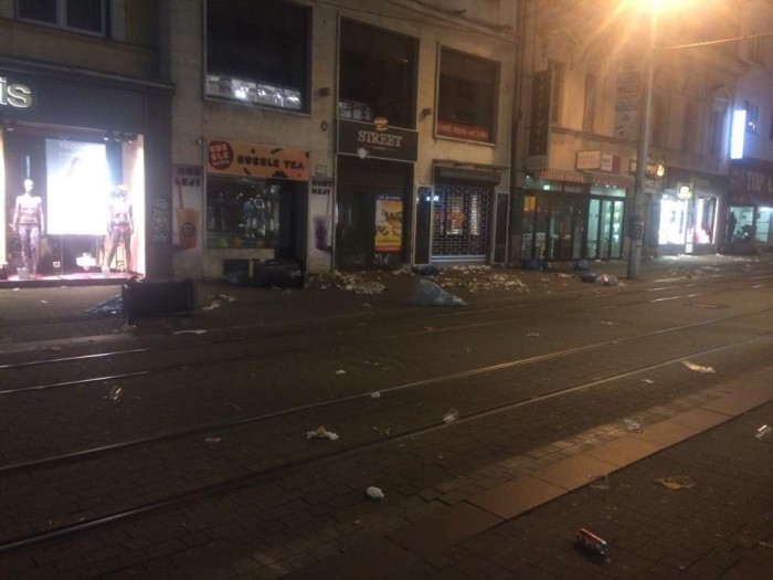 po zistení, že bubble tea je o jednej večer zatvorené sa nedivíme, že niekto chytil nervy !!!!!