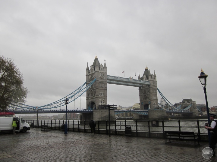 Pardon, áno je to Tower Bridge