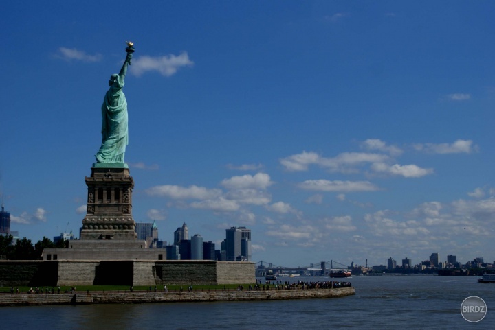 Liberty statue a južný Manhattan v pozadí :)