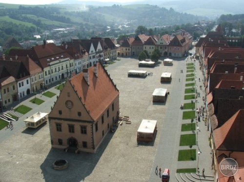 pohlad na námestie z Baziliky sv Egídia