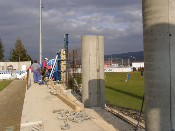 Zlaté Moravce-Futbalový štadión-Rekonštrukcia pokračuje 1
