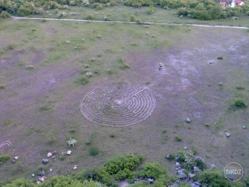 ufo... schvalne, uhadne niekto kde sa tato krasa nachadza?
ZNAMY: nechajte si to pre seba