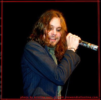 Ville Valo- mohol by sa oholit už nevyzera tak himacky