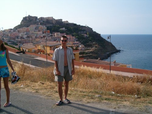 Leto 2005 a zase ja... Na Sardínii v Castelsarde... 100% sa sem ešte vrátim
