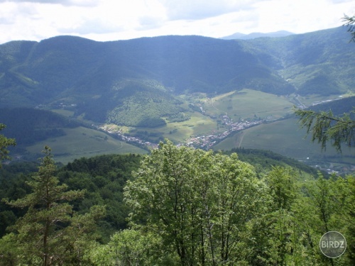 na Bielej skale. Dole Slovinky