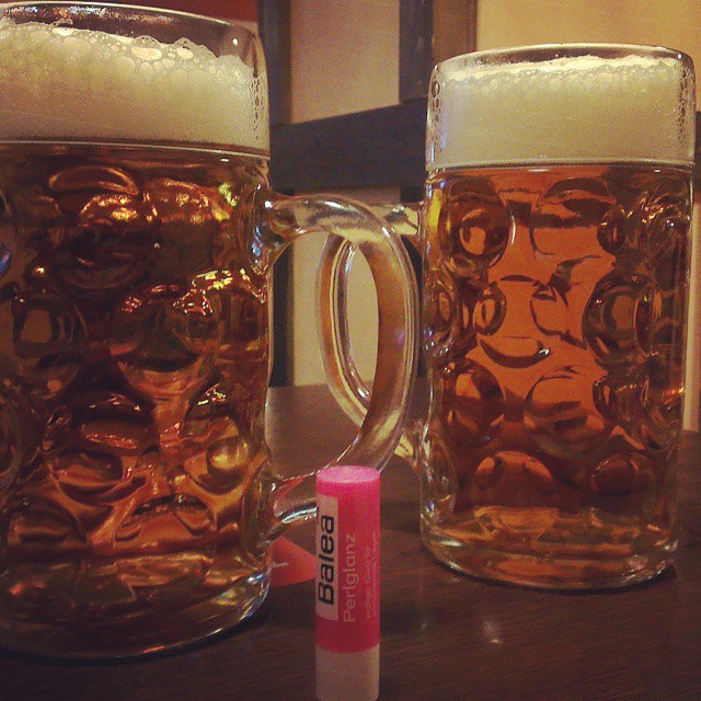 Toto dostanete, keď si v Narnia Pube objednáte veľké pivo. 1 liter. Slovné spojenie 