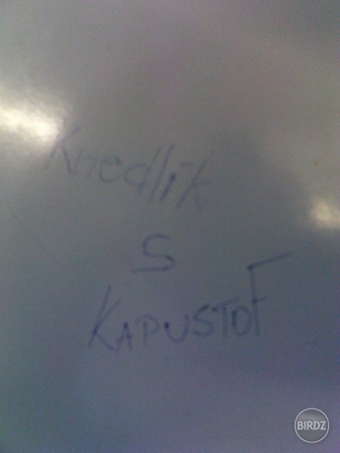 učebňa SJL :) že moj Lukaško :D lol :D