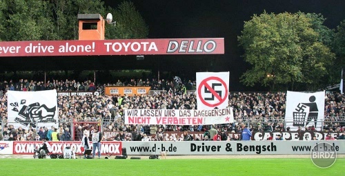 ANTIFASCIST CHOREOGRAPHY