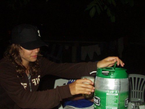 HEINEKEEN najlepsie pivo...uuuuuuplne ze supeeeeeer...normaaaaalne ** ********