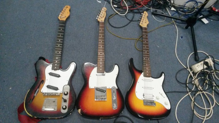 Jolana vs Squier vs Peavey