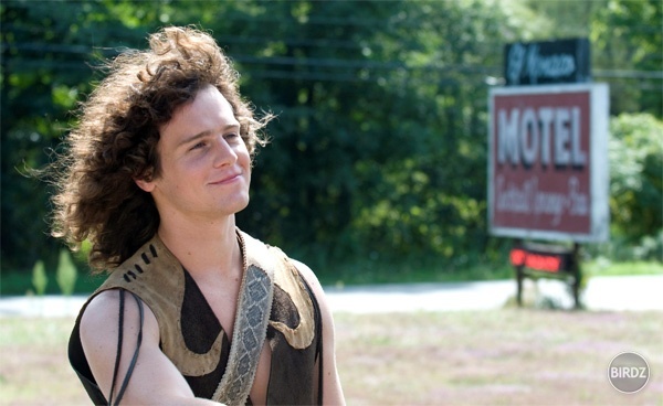 postava z filmu Taking Woodstock: Michael Lang (herec: Jonathan Groff)