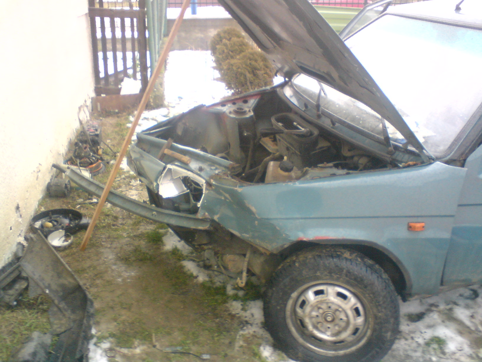takto to skončí, keď neikomu požičiate auto...