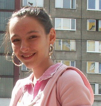 majka ala inteligence xD-s nou je tiez velka prdel da sa s nou o hocicom pokecat proste je tiez dobra a prdelna kamoska xD ak ked niekedy mi dokaze liezt uz na nervy ale co uz :D