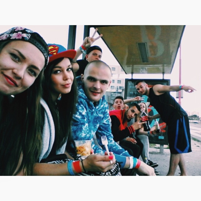 Hiphop žije každy to vyje každy to počuje tak nerob sa že nieeee..:D
