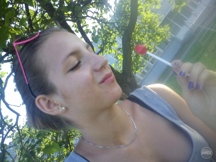 čo dodať ja milujem LÍZATKÁÁ :) :)