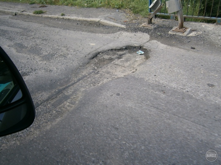 Jedna z mnohých dier, pri ktorom si môžete precvičiť slalom z autoškoly...