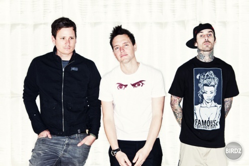 blink 182 
2009 najnovšia foto :) krásne však? 