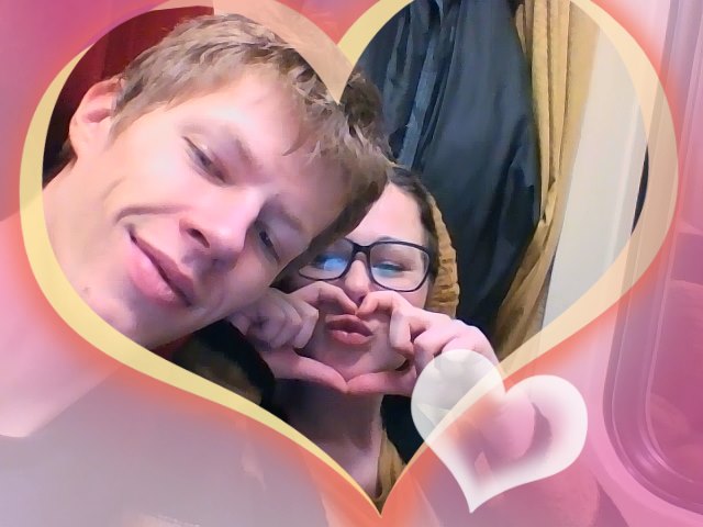 S fráááájkom! Som sa raz zamilovala a už som teraz len jedno veľké srdce! <3 

tururuu :D 