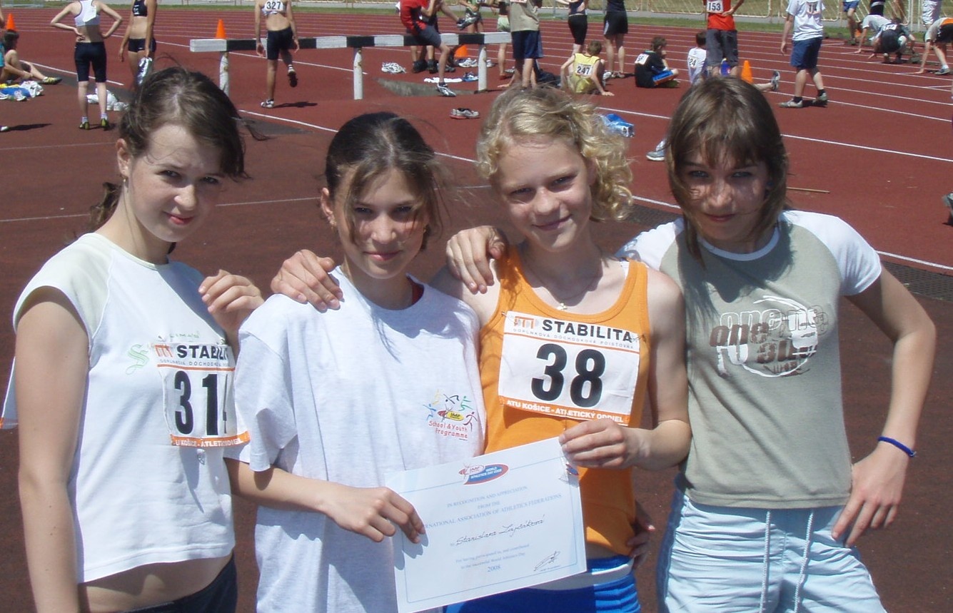 Deniska, Stanka ja a veronicka...nasa zohrana partia na atletike...uz len lenocka chyba