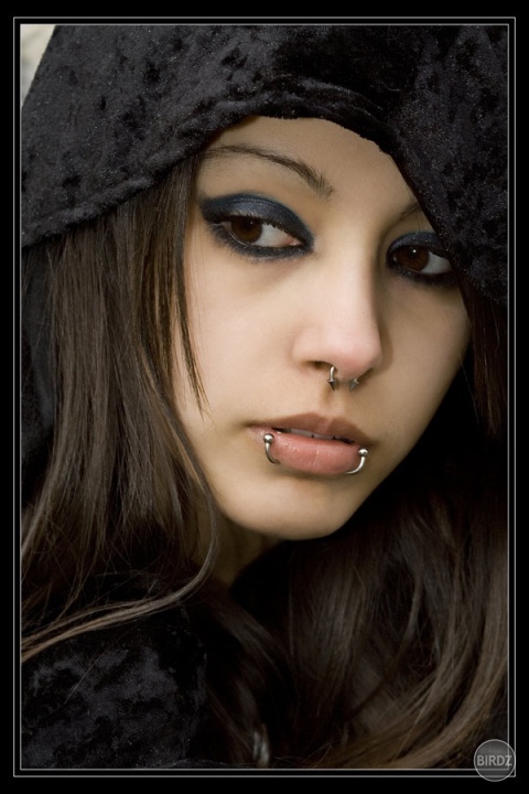 Beauty in Disguise by =fetus0nthebeat, prevzaté zo stránky DeviantArt