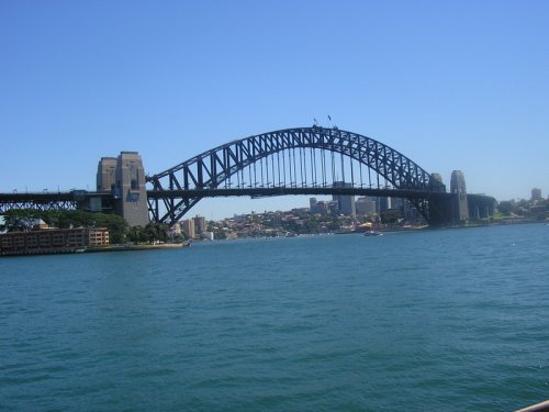 Harbour bridge... ze som nan nevyliezol, lutujem doteraz...