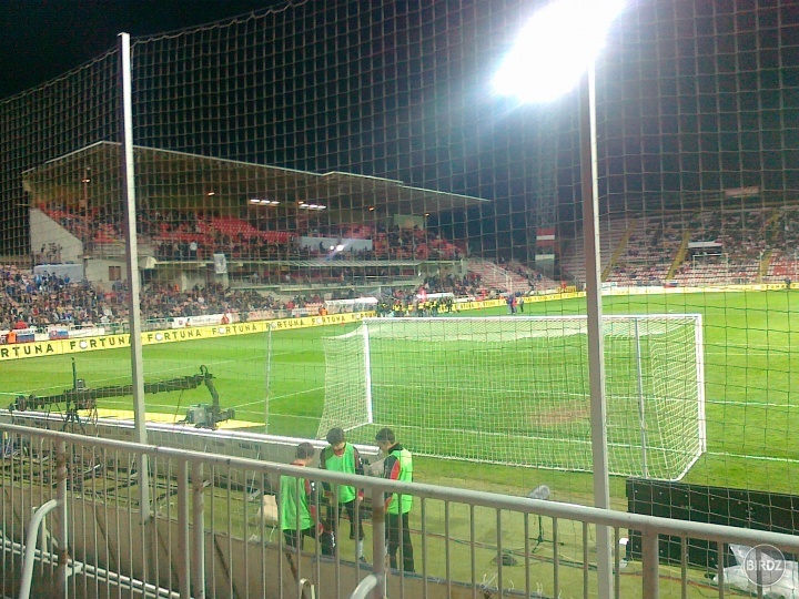 Trnava 2o11: Slovensko 1-2 Dánsko priatelský zápas 4000 ludí