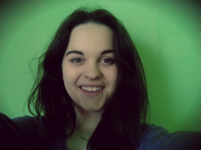 áno som nenamaľovaná a neučesaná :D :* 