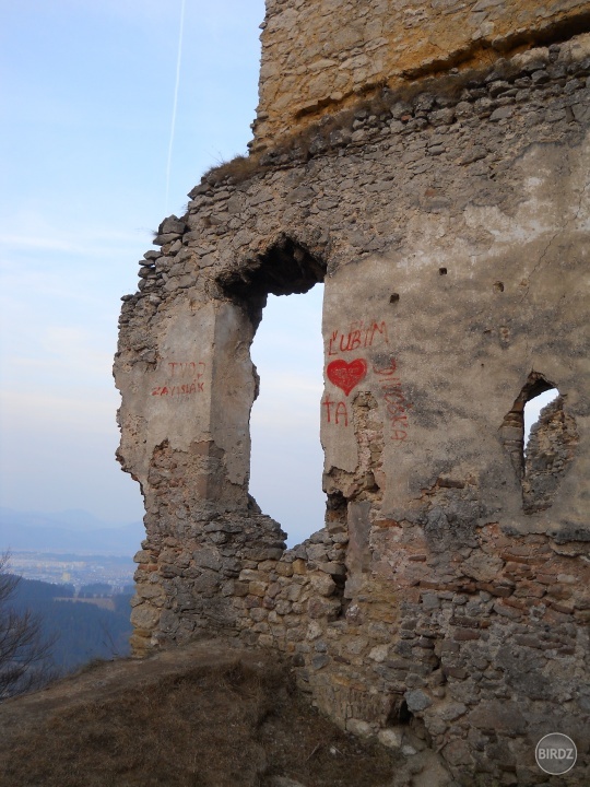 Dielo vandalov :-/