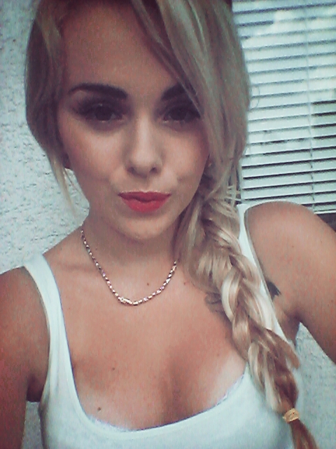 One selfie a day
..