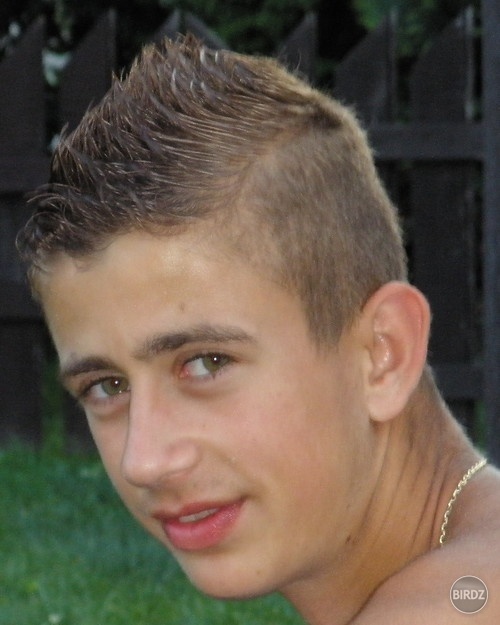Ivo, tak toto je majster a maskot triedy IvaneQ je uplne jebavý aj haluzný tak co narobíšDD