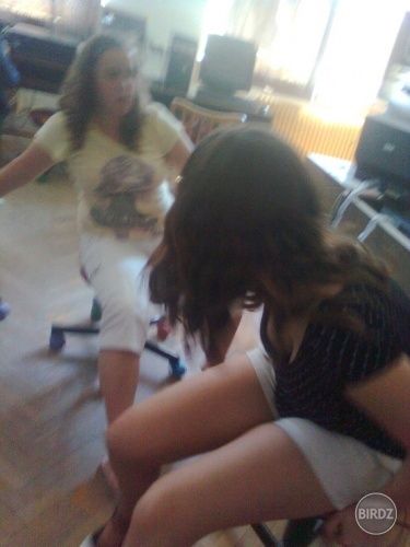 besnoty na stolickach =D =D 