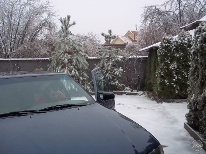 nestartuje a nestartuje...sak ved bez klucov :D