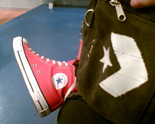 žial som ich len skúšala :D trz mám sice červené kecky,ale nem converse..