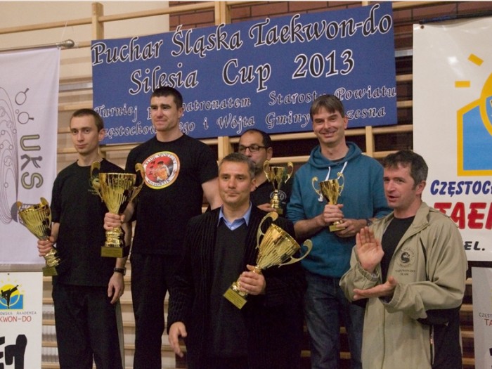 Keď dostávame pohár za taekwon-do z Poľska :)