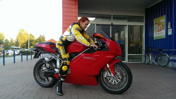 Žeby láska na prvý pohlad?! Ducati 999 Testastretta