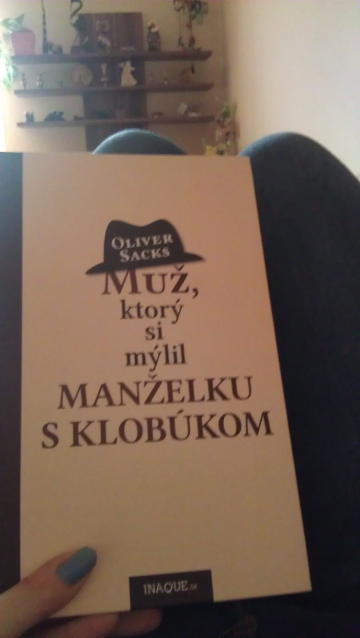 ^.^ konecne oddych a mozem citat svoj narodeninovy darcek (so far so good)