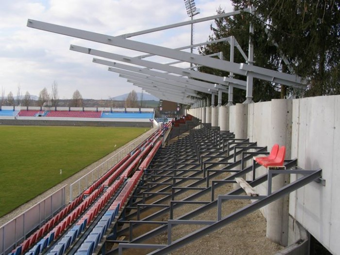 Zlaté Moravce-Futbalový štadión-Rekonštrukcia pokračuje 3