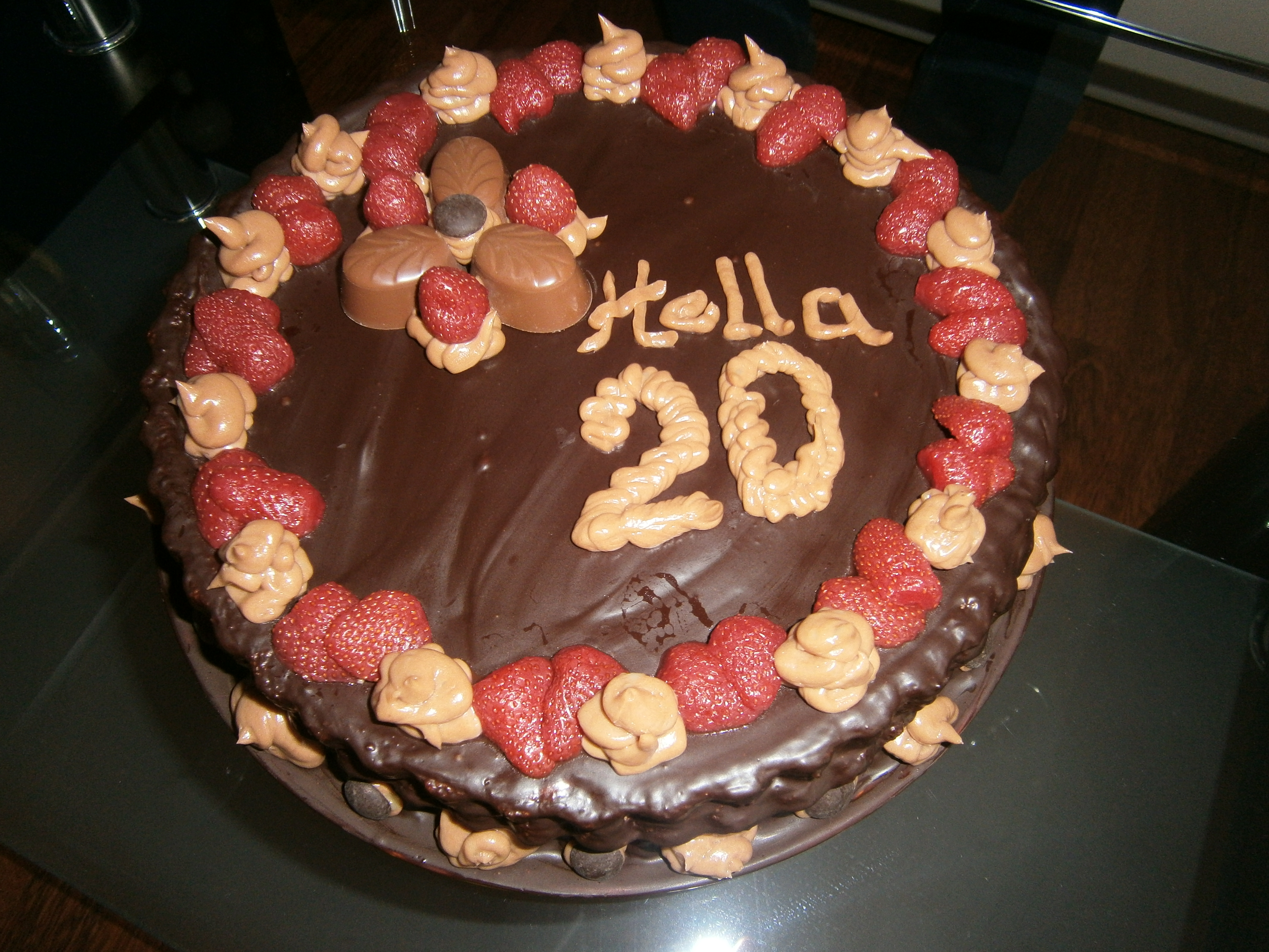 moja torta :P segra zdobila :)