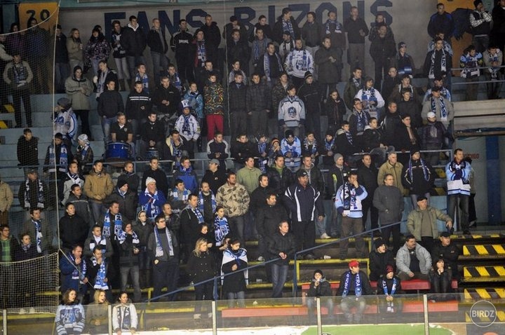 Tí najvernejší... Škoda, že v tedy nás bolo len tak málo, ale nevadí atmosféra bola aj napriek tomu geniálna... 