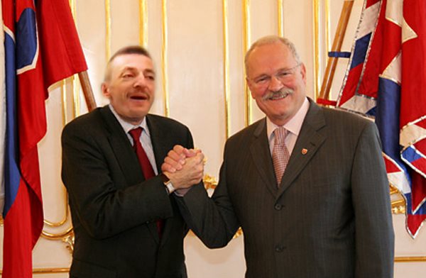 konecne normalny prezident 